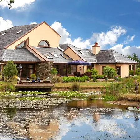 Wish Willow Holiday Home, A Contemporary Country Residence, South Co. Wicklow Sleeps 8 Holiday home